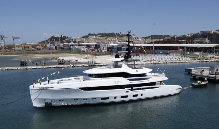 COLUMBUS ATLANTIQUE 43M/Y FRETTE Launching ceremony!
