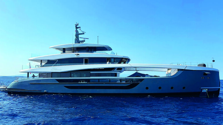 AMER 42 EXPLORER